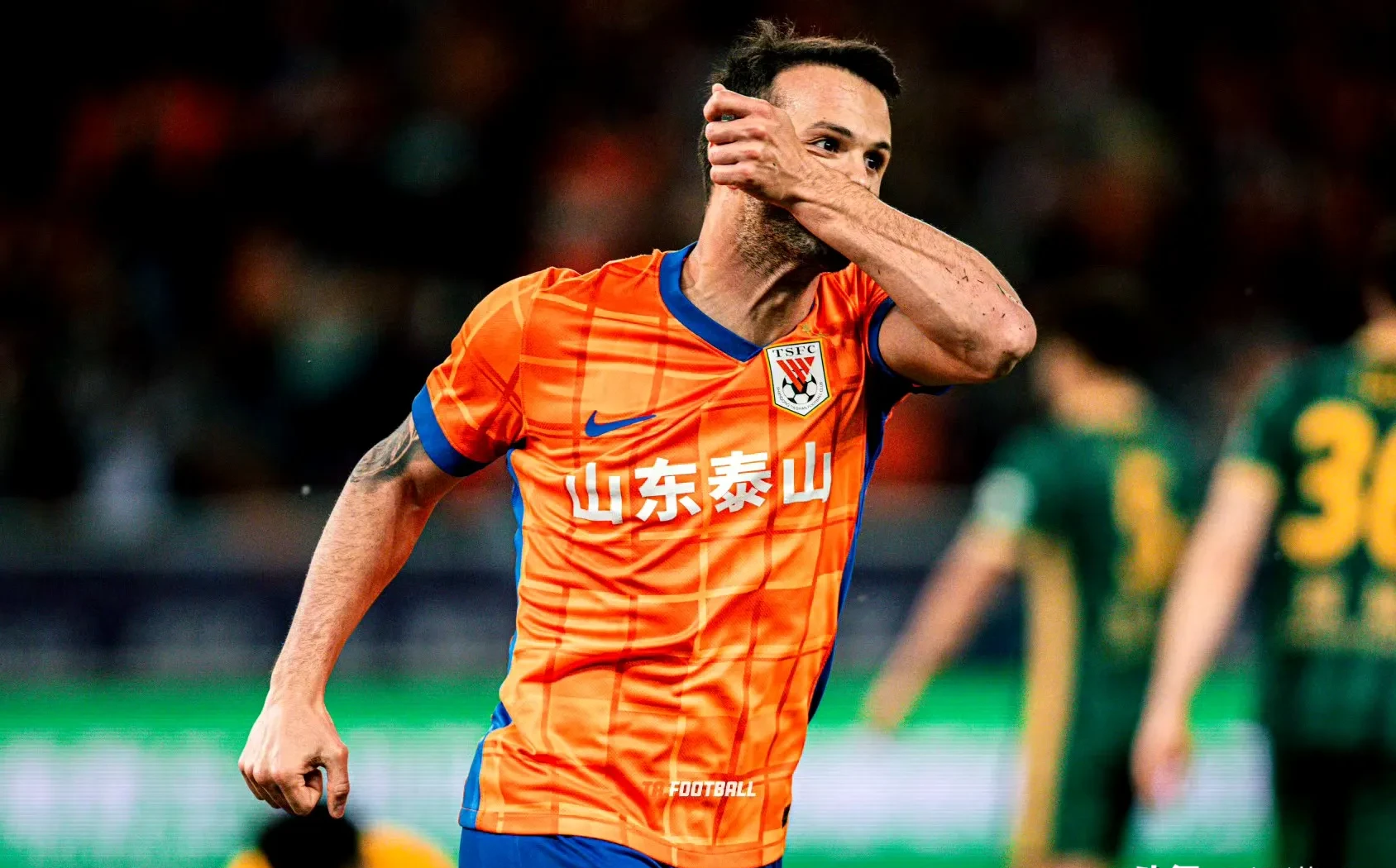 意大利杯赛程吃紧；山东泰山赛后再遭质疑；气氛紧张；资深球员宣示担当的简单介绍九游体育APP