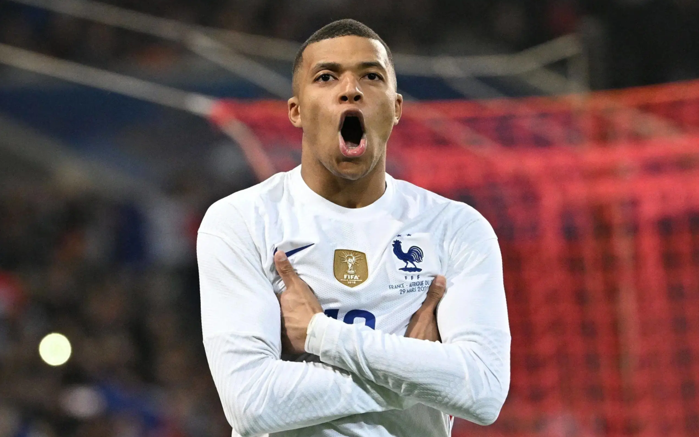 足总杯转会期再迎强敌，比利亚雷亚尔遗憾出局，主帅态度——质疑声仍在，阵容厚度经受考验的简单介绍