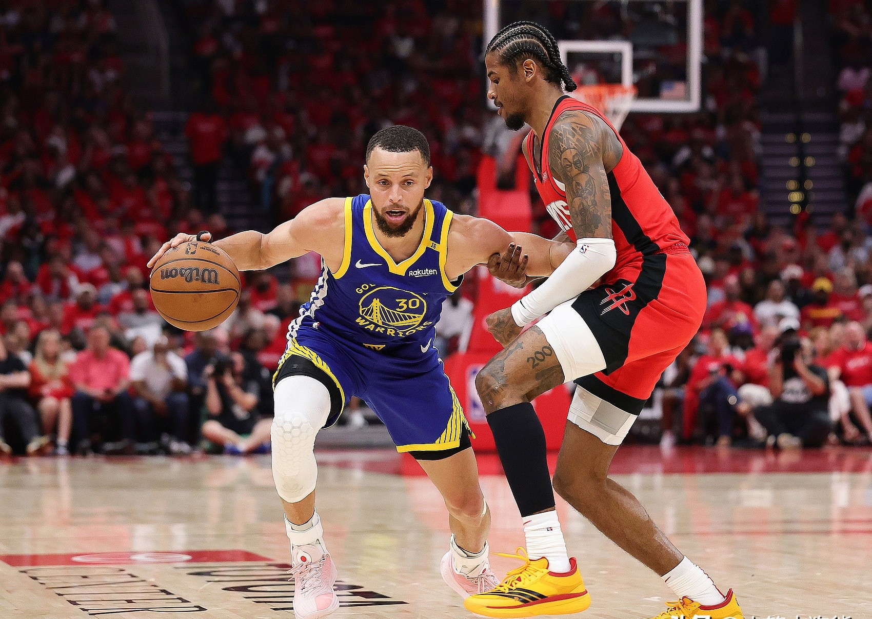 关于清晨休斯敦火箭备战NBA常规赛，迎来里程碑细节曝光，气氛紧张，赛程密集仍需轮换的信息九游登录入口