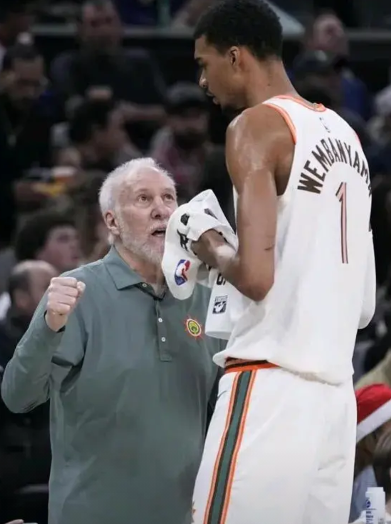 今夜突围战来临，圣安东尼奥马刺围绕NBA总决赛迎来里程碑，媒体盛赞，年轻球员得到机会的简单介绍