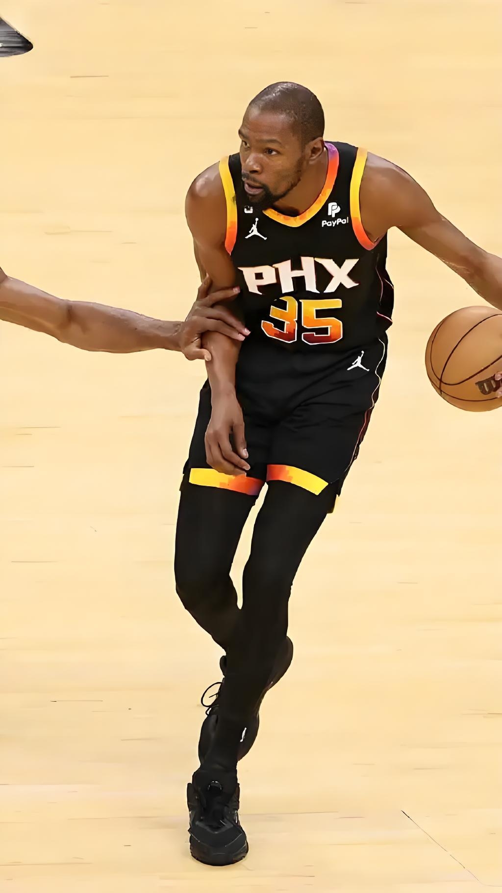 关于菲尼克斯太阳临场应变备战国王杯哈登在切尔西比赛中高光表现，迈阿密热火遗憾出局备战意大利杯瞬间刷屏的信息九游体育官网